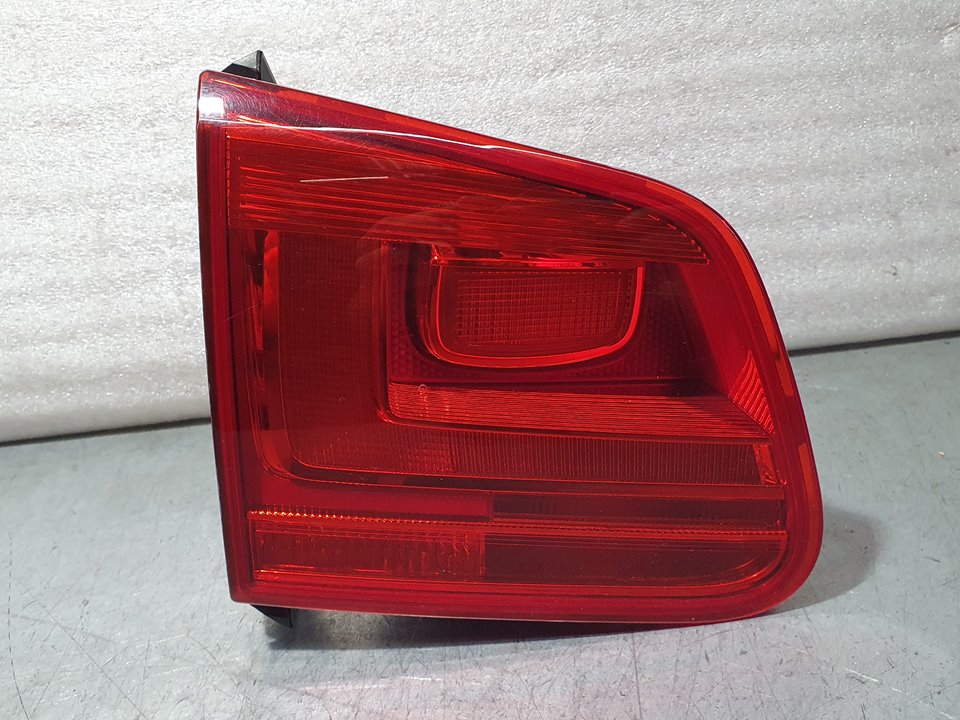 VOLKSWAGEN Tiguan 1 generation (2007-2017) Фонарь задний левый 5N0945093G, 2SA01073901 18795457