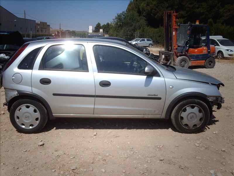 RENAULT Corsa C (2000-2006) Priekinių dešinių durų stiklo pakelėjas CLAVIJA6PINS 18432590