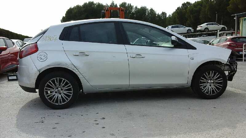 FIAT Bravo 2 generation (2007-2011) Egyéb karosszéria-alkatrészek 517856400,0280755052 22853230