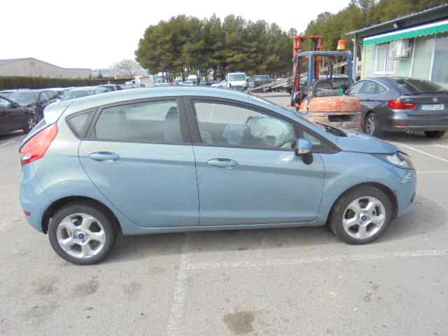 HYUNDAI Fiesta 5 generation (2001-2010) Galinis kairys žibintas 8A6113A603AB 18584951