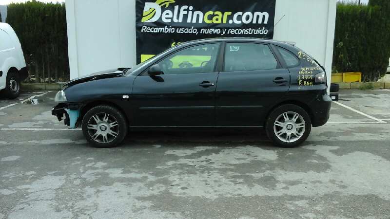 SEAT Cordoba 2 generation (1999-2009) Priekinių dešinių durų stiklo pakelėjas 6L4837752EQ 18639233