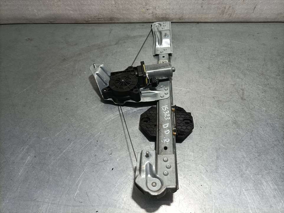 DACIA Sandero 2 generation (2013-2020) Front Right Door Window Regulator 807209299R 23132198