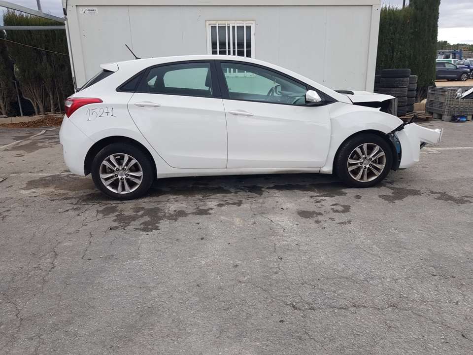 HYUNDAI i30 GD (2 generation) (2012-2017) Purkštukas (forsunkė) 338002A780,EMBR00203D 24908869