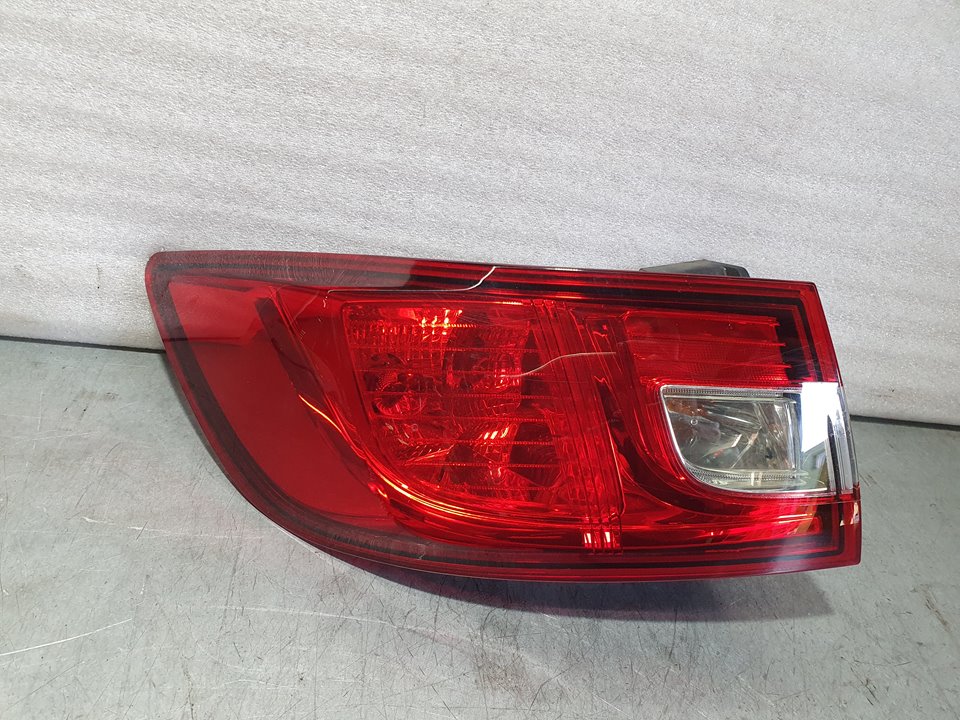 RENAULT Clio 3 generation (2005-2012) Rear Left Taillight 265553752R, 02052399900010 18731532