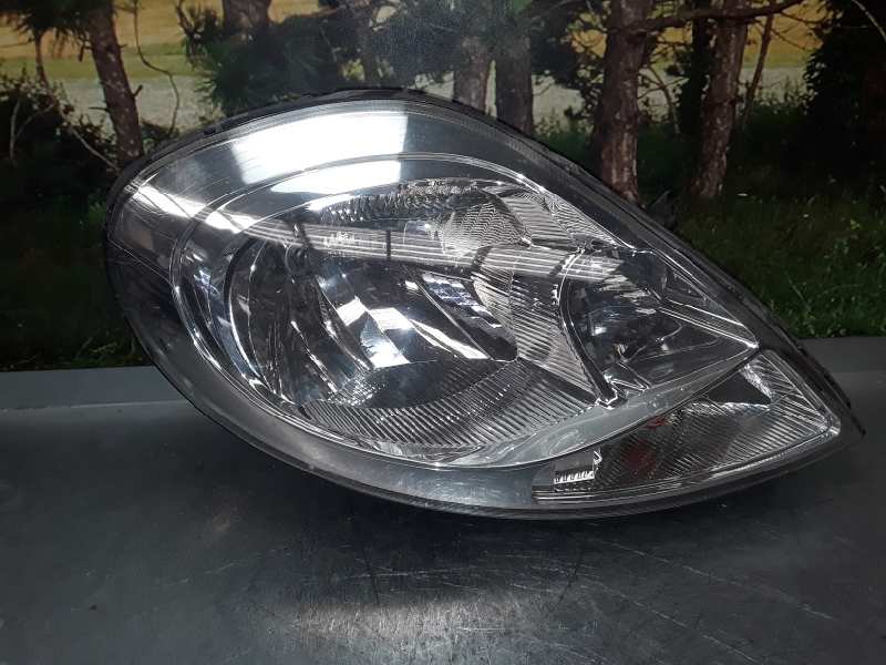 RENAULT Trafic 2 generation (2001-2015) Front Right Headlight 8200701356, 93859830 23710549