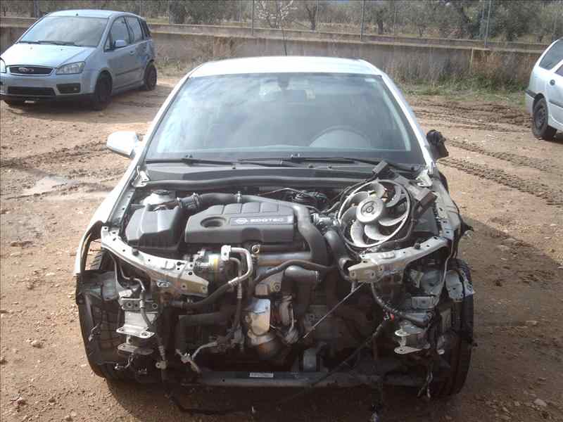 VAUXHALL Astra J (2009-2020) Priekinių dešinių durų stiklo pakelėjas 93178696 18429170