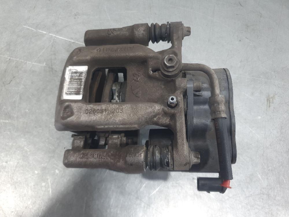 Right rear brake caliper YH01 9819060980 de Citroen C5 aircross (ac_, aj_, ar_, a4_) 2018-0 131 CV con 109414 km - pieza usada
