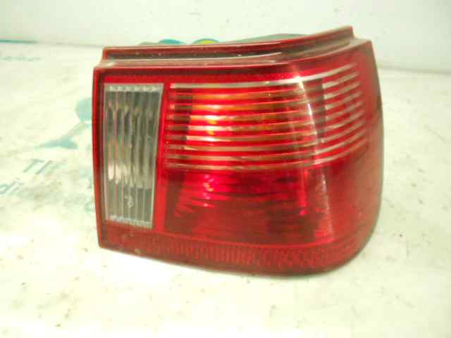 SEAT Cordoba 1 generation (1993-2003) Rear Right Taillight Lamp EXTERIOR 18467484