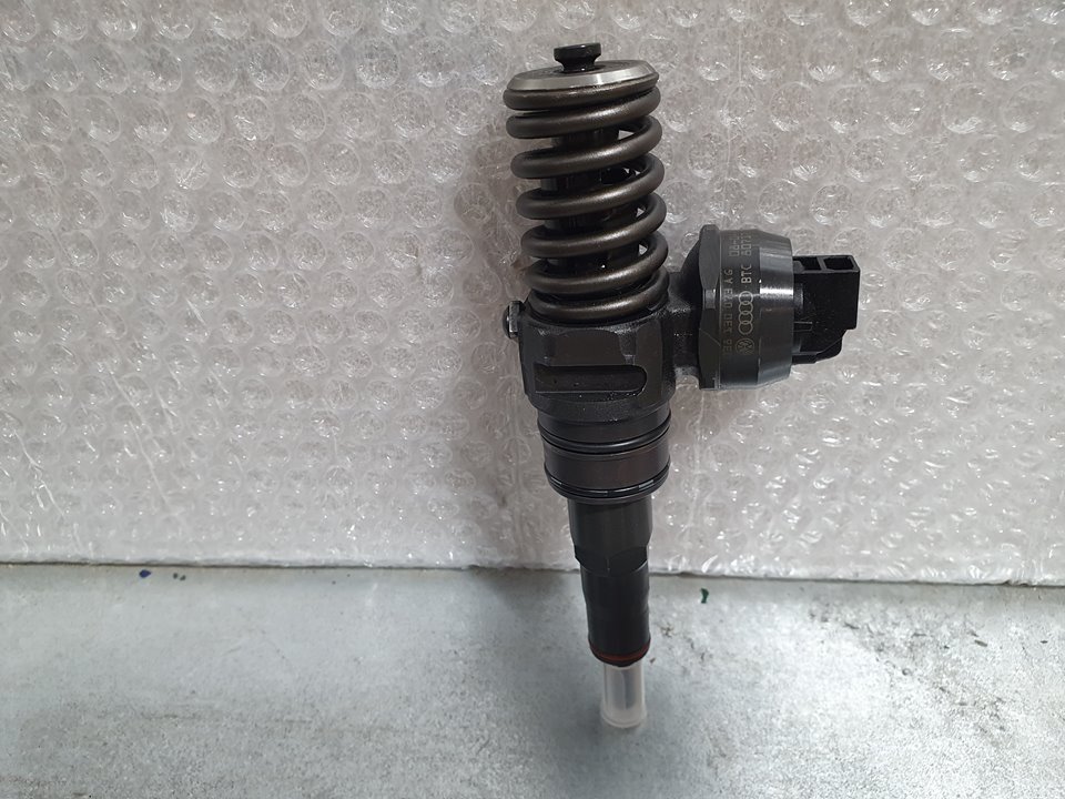 SKODA Roomster 5J  (2010-2015) Fuel Injector 038130073AG, 0414720215 22278248