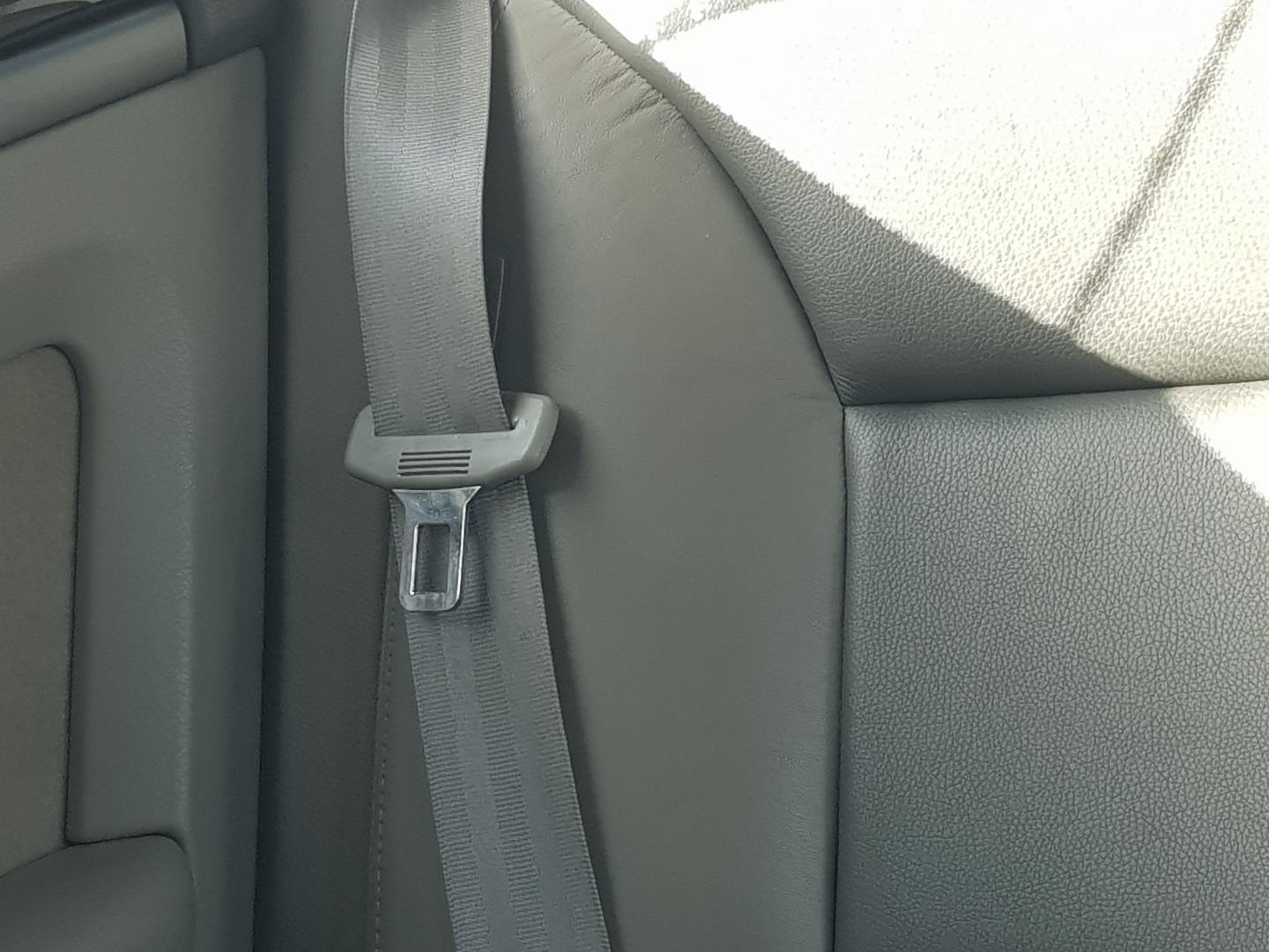 AUDI A8 D3/4E (2002-2010) Rear Right Seatbelt 24062227