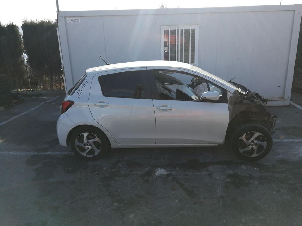 TOYOTA Yaris 3 generation (2010-2019) Моторчик заднего стеклоочистителя 851300D080,2596002660 18707648