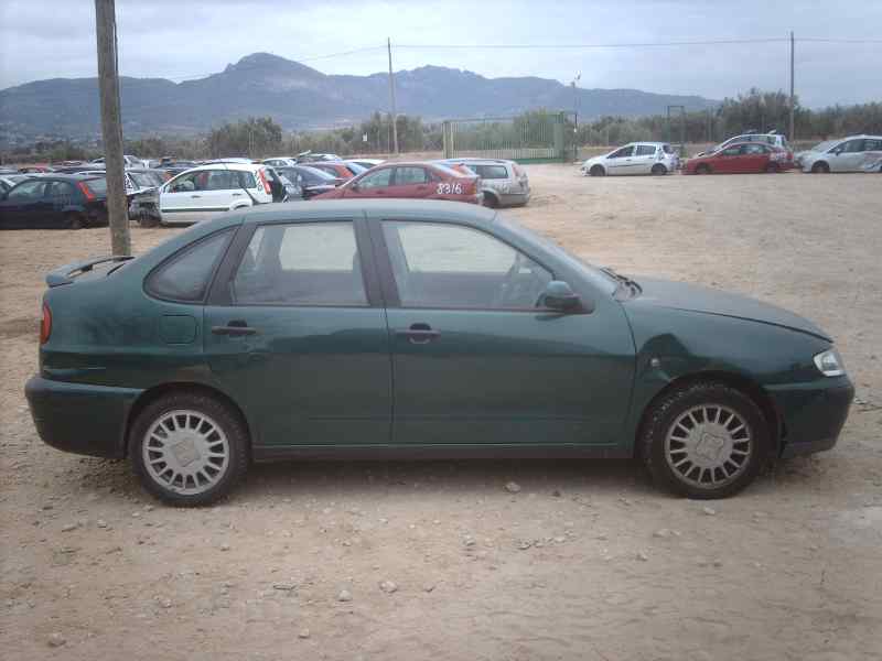 PORSCHE Ibiza 2 generation (1993-2002) Feu arrière gauche INTERIOR 18478184