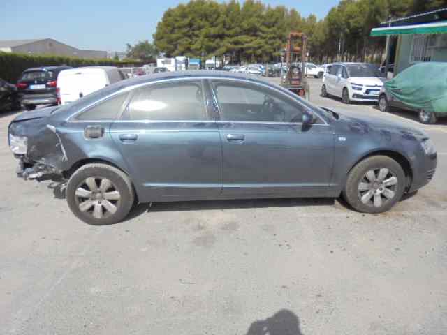 DODGE A6 C6/4F (2004-2011) Musiikkisoitin GPS:llä 4F0035541 18593474