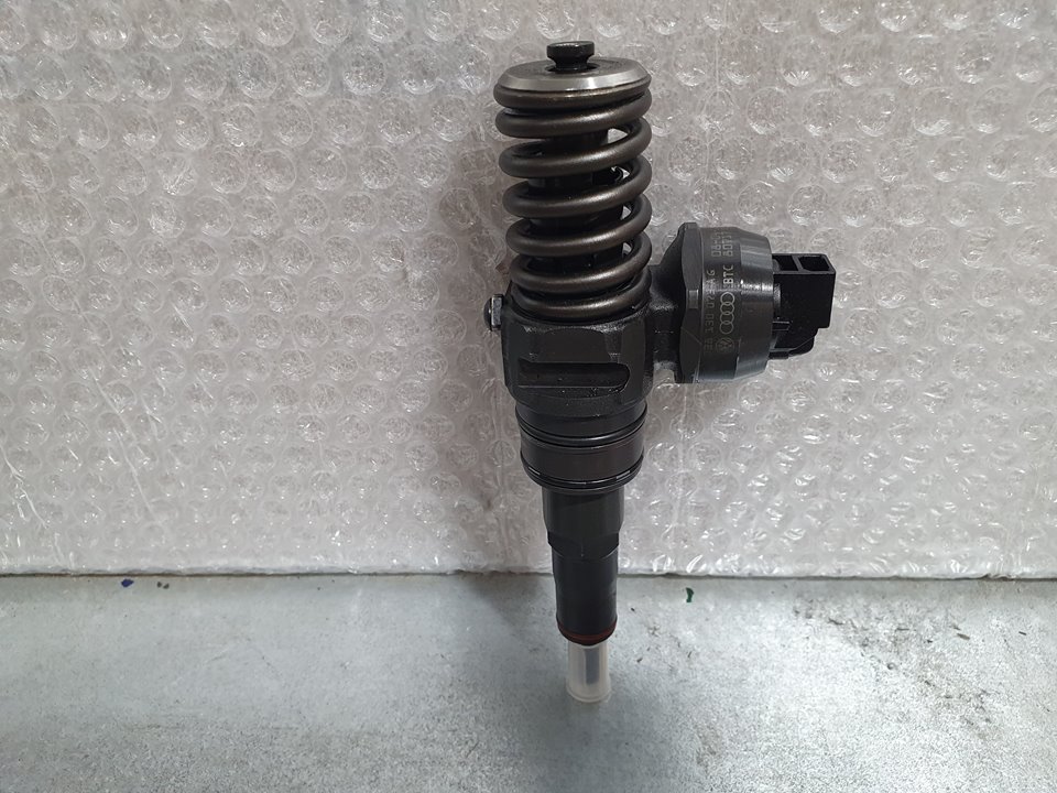 SKODA Roomster 5J  (2010-2015) Fuel Injector 038130073AG, 0414720215 22278185