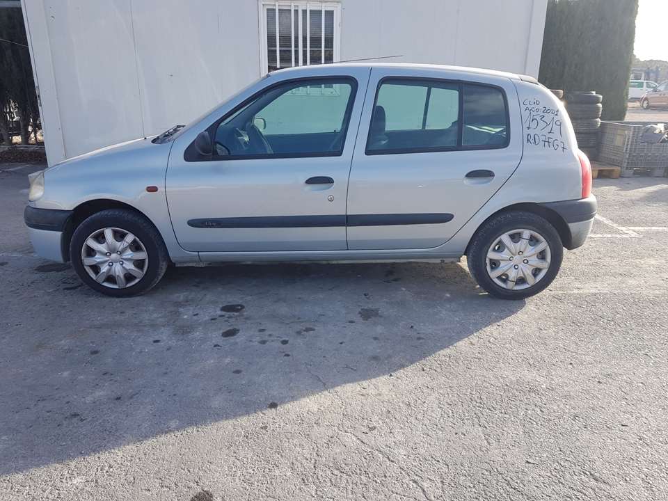 VAUXHALL Clio 3 generation (2005-2012) Jobb első ködlámpa 7700838256,37280999 24101396