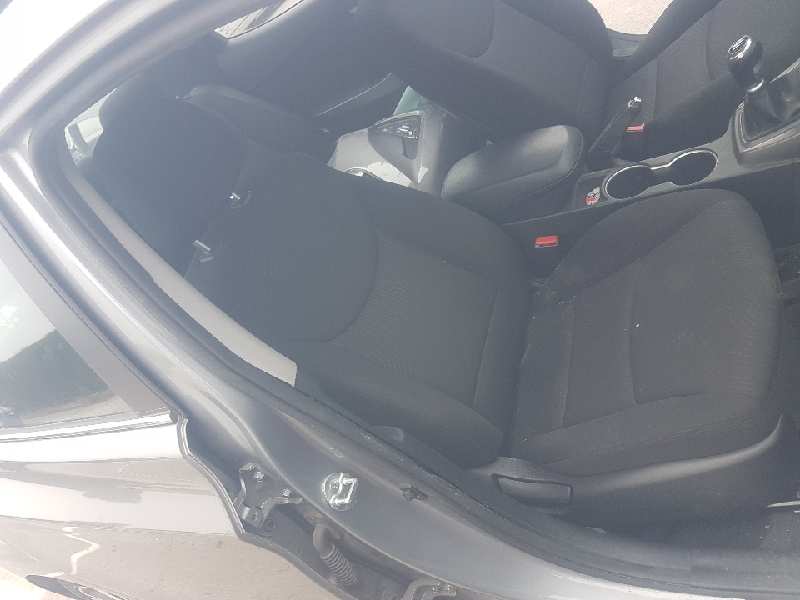 HYUNDAI Elantra MD (2010-2017) Höger främre säte C/AIRBAG 21238996