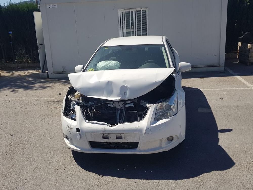 CHEVROLET Avensis 3 generation (2009-2020) Priekinių dešinių durų stiklo pakelėjas 8570102010, 961920100 23620686