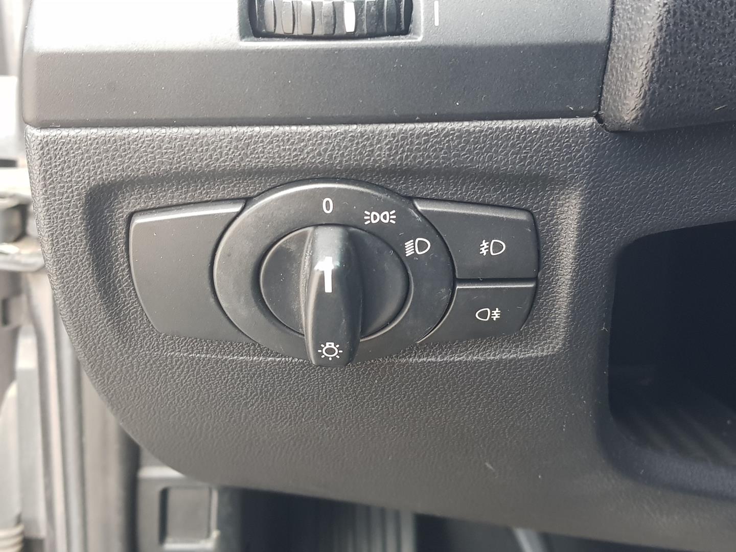 BMW 1 Series F20/F21 (2011-2020) Headlight Switch Control Unit 23656008