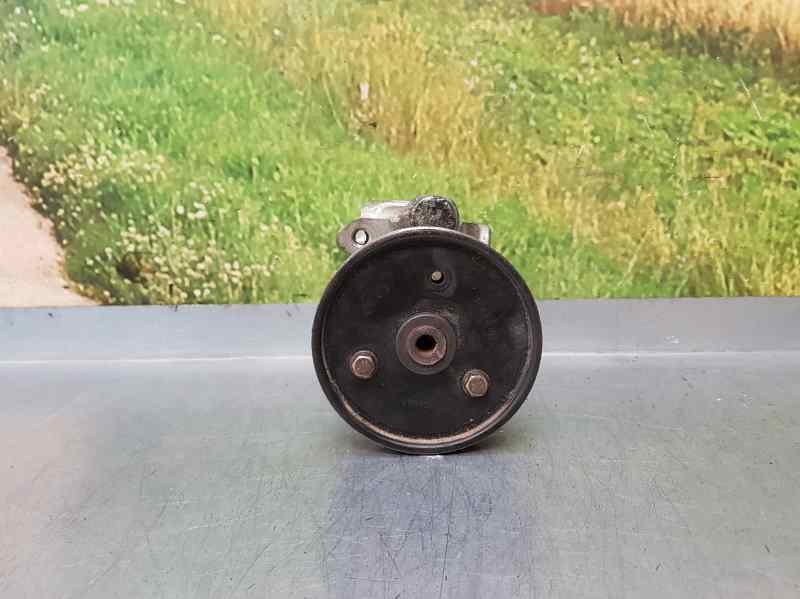 Bomba de servodirección F8Q 7700417308 de Renault Megane i (ba0/1_) 1996-2003 64 CV