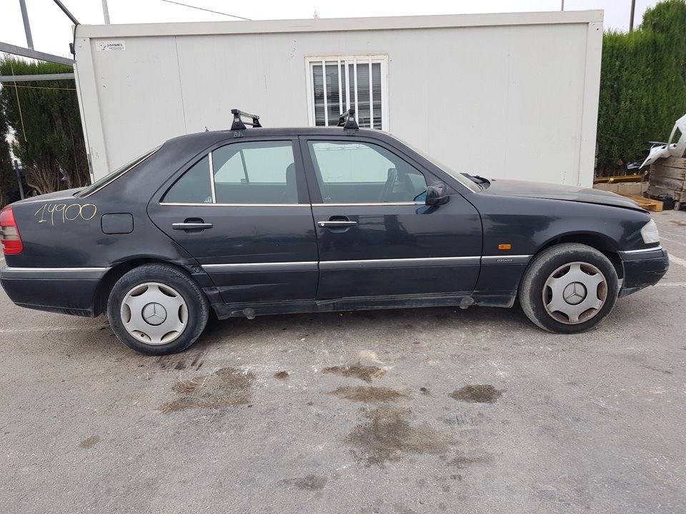 TOYOTA C-Class W202/S202 (1993-2001) Ohjausteline 2024600500 20360773