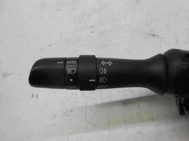 Mando luces 1ZR 173832 de Toyota Auris (_e15_) 2007-2012 124 CV - pieza usada