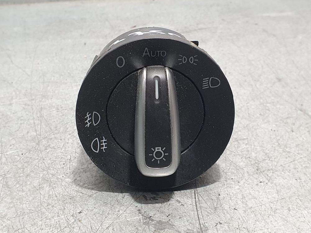 VOLKSWAGEN Passat B7 (2010-2015) Headlight Switch Control Unit 3C8941431A 23626485