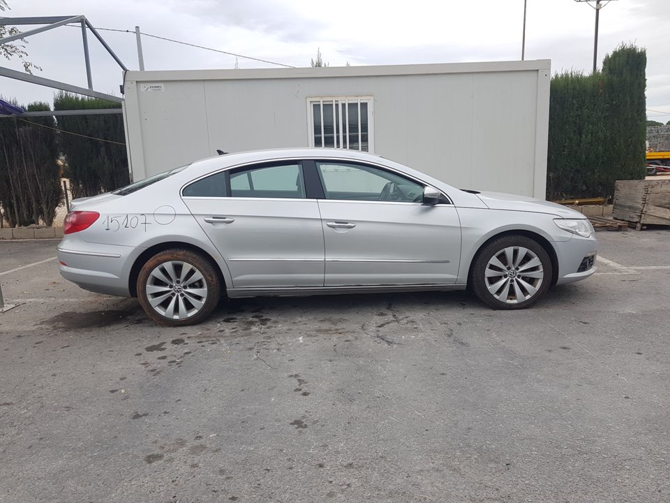 VOLKSWAGEN Passat CC 1 generation (2008-2017) Jobb hátsó ajtó ablakvezérlő gombja SINREF 21808381