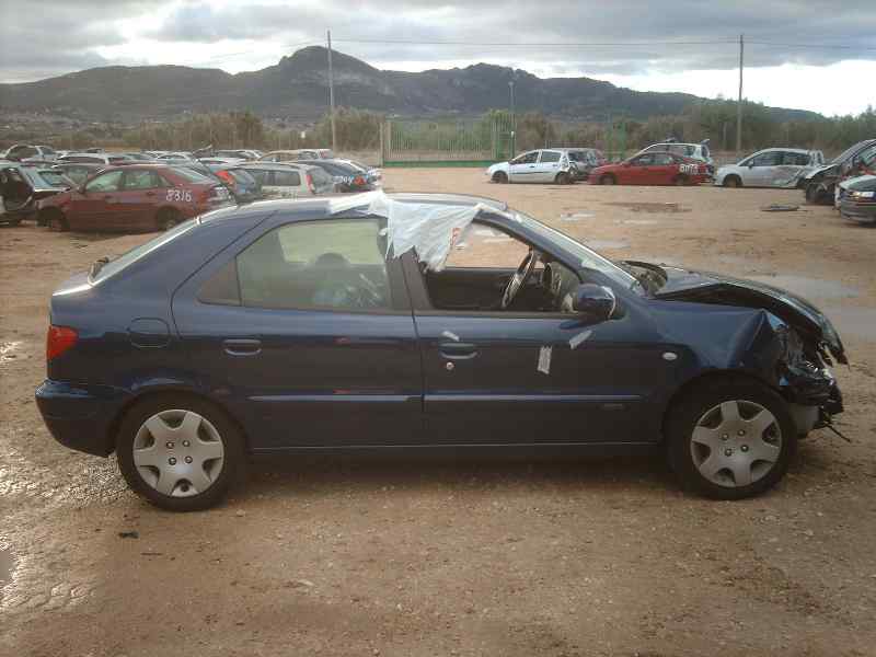 KIA Xsara 1 generation (1997-2004) Jobb első ajtó ablakemelője 9221H4 18479025