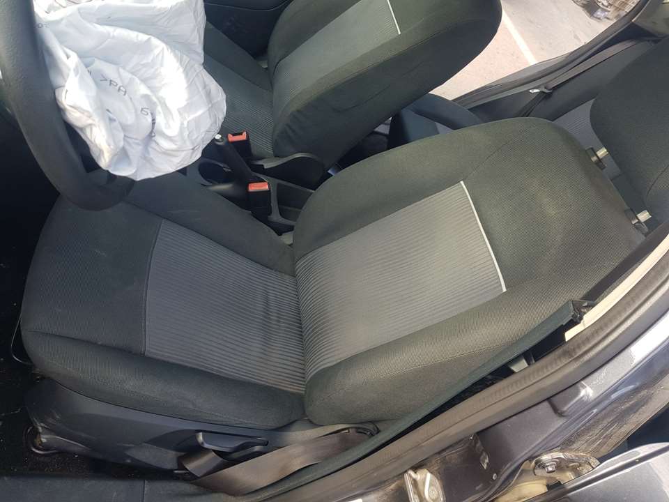 HYUNDAI Fiesta 5 generation (2001-2010) Μπροστινό αριστερό κάθισμα C/AIRBAG 25196123