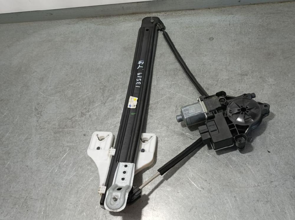 SEAT Ateca 1 generation (2016-2024) Rear left door window lifter 575839461A 23620422