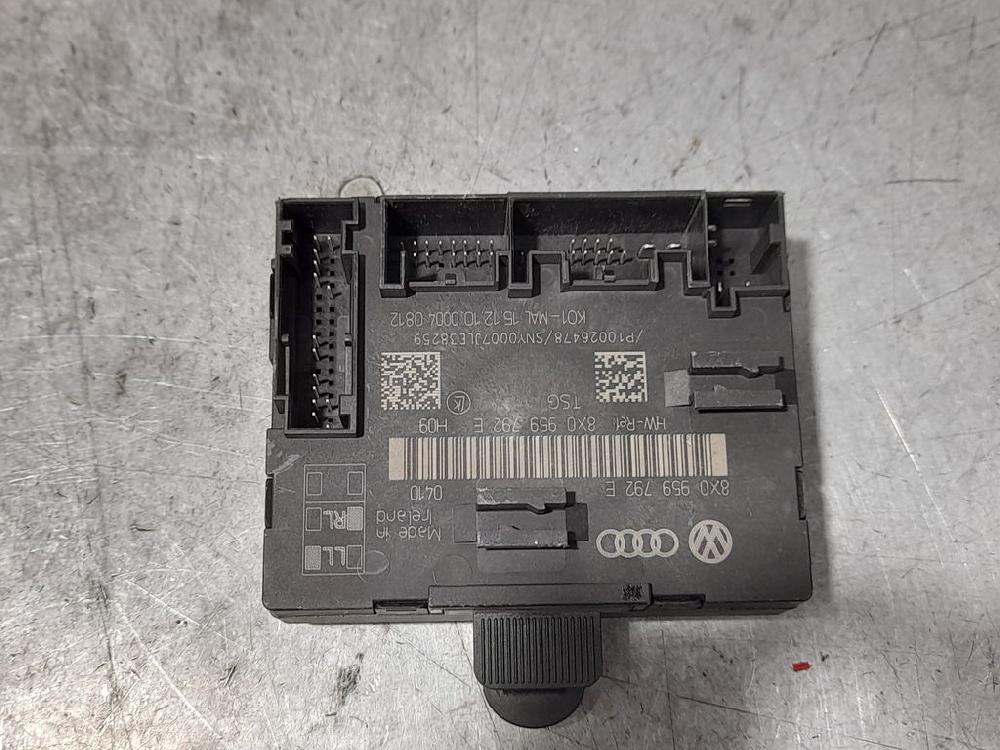 SKODA Superb 2 generation (2008-2015) Other Control Units 8X0959792E 23631027