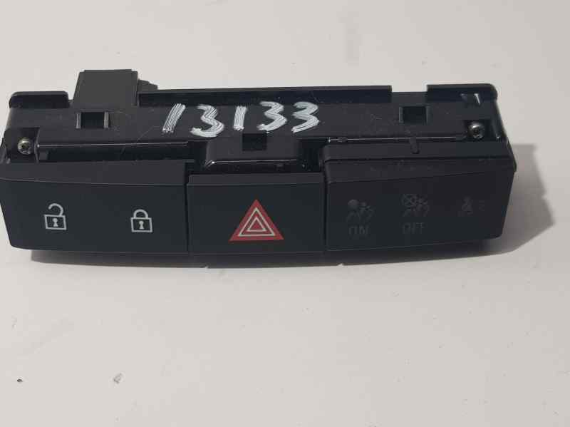 OPEL Astra J (2009-2020) кнопка опасности 13285122 23623619