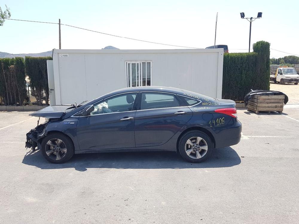 HYUNDAI i40 VF (1 generation) (2011-2020) Πλήμνη μπροστινού αριστερού τροχού 24055885