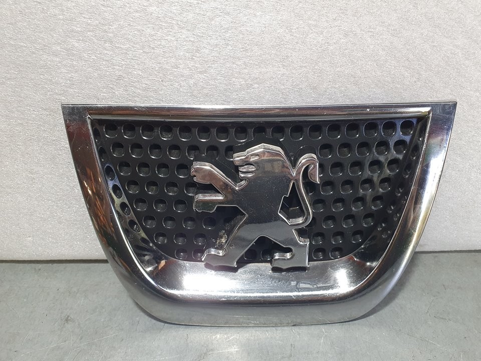 Kühlergrill 9H05 9685973077 de Peugeot 3008 monospace (0u_) 2009-2016 114 CV