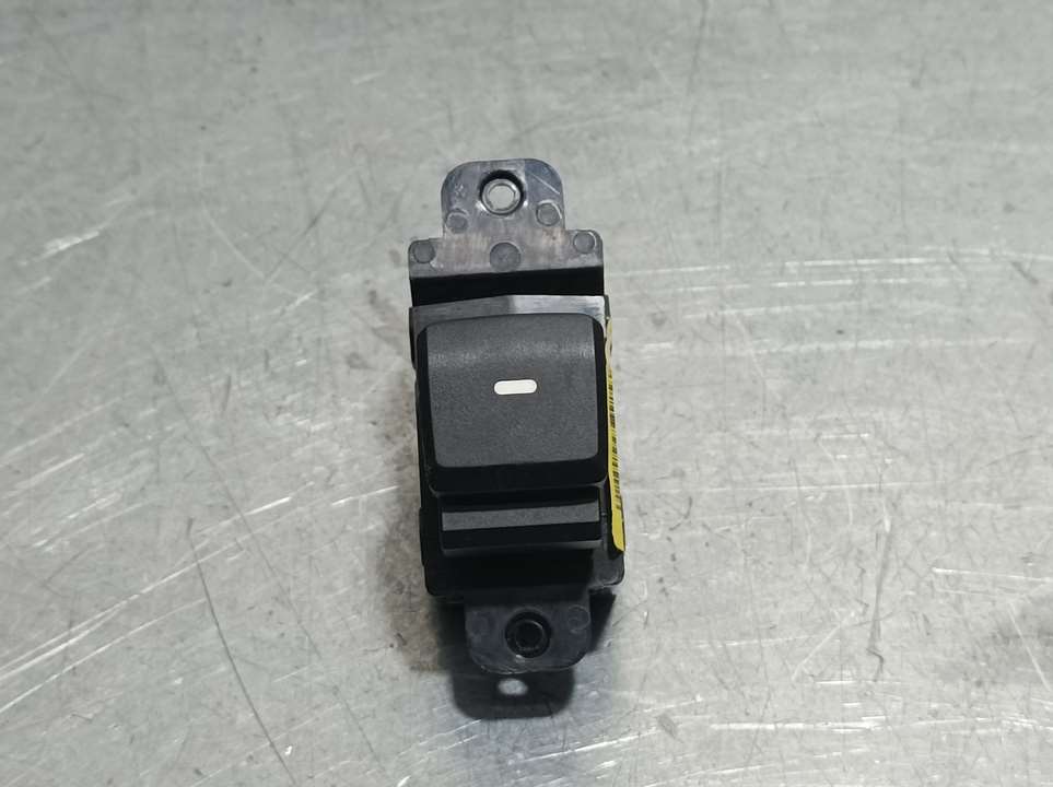 HYUNDAI i20 IB (2 generation) (2014-2020) Rear Right Door Window Control Switch 93580C7020 23901696