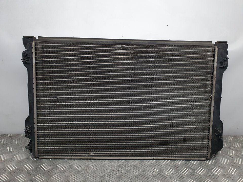 AUDI A6 C6/4F (2004-2011) Охлаждающий радиатор 4F0121251Q 21434812