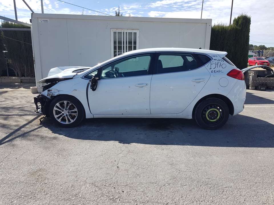 KIA Cee'd 2 generation (2012-2018) Salono veidrodis 851011D200 23894166