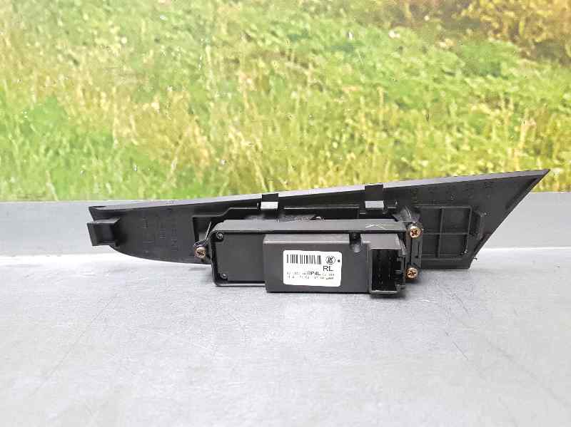 VAUXHALL 3 BK (2003-2009) Rear Right Door Window Control Switch BP4L66380 18564374