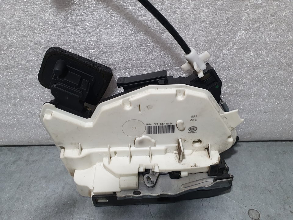 SKODA Octavia 3 generation (2013-2020) Front Right Door Lock 5E1837016A 24088929