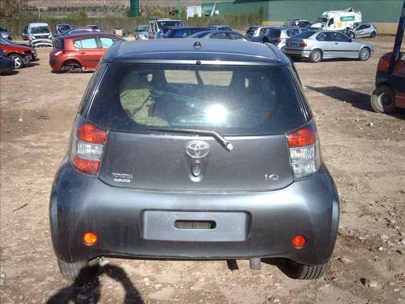 TOYOTA iQ 1 generation (2008-2020) Jobb első ködlámpa 812100D042 18443082