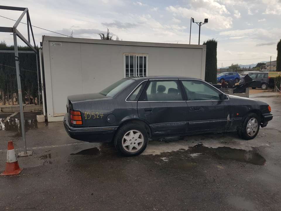 MERCEDES-BENZ W124 1 generation (1984-1994) Αριστερό εμπρός φτερό 26526215