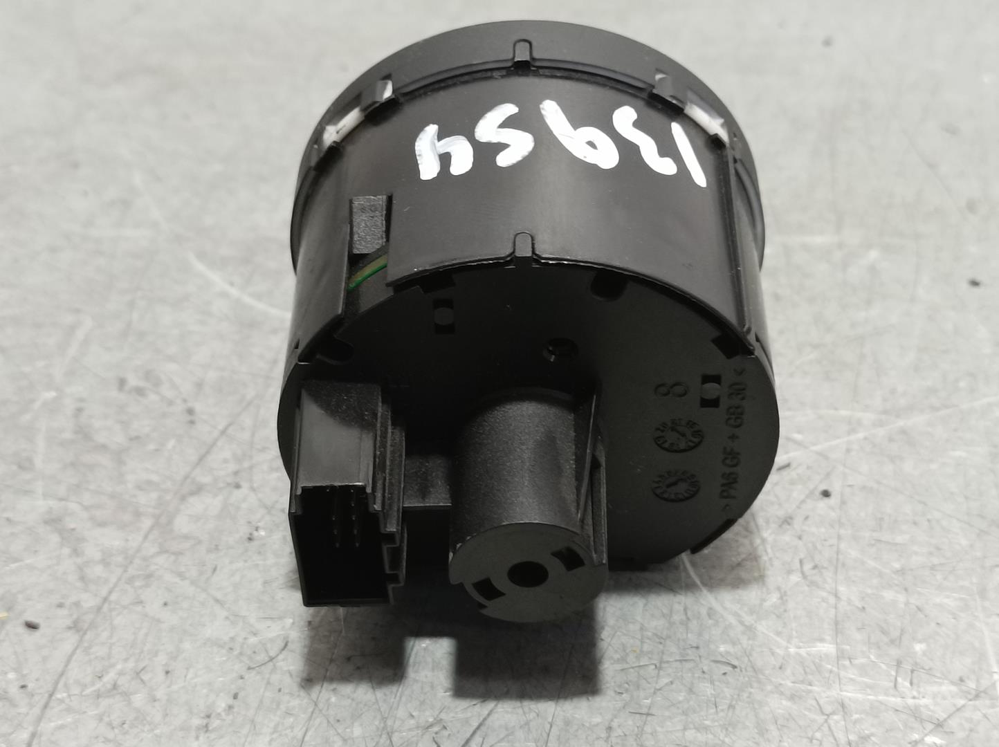 SKODA Superb 3 generation (2015-2023) Headlight Switch Control Unit 3V0941431 23657784