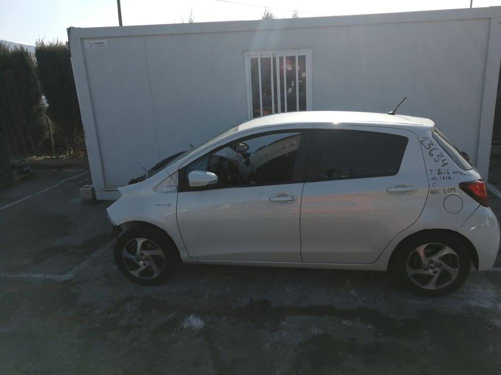 TOYOTA Yaris 3 generation (2010-2019) Моторчик заднего стеклоочистителя 851300D080,2596002660 18707648