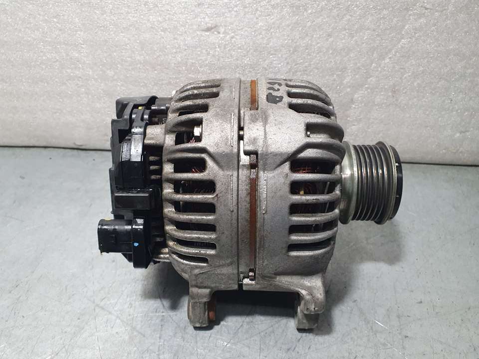 VOLKSWAGEN Caddy 3 generation (2004-2015) Alternator 06F903023, 0124525091 22385712