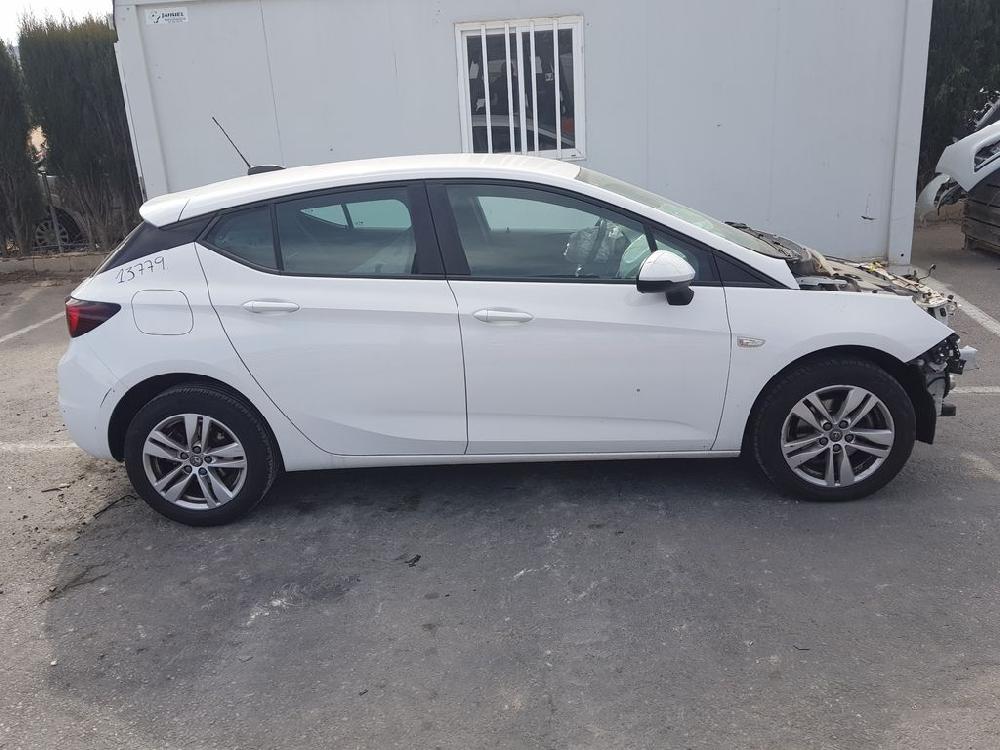 HYUNDAI Astra K (2015-2021) Моторчик заднего стеклоочистителя 13418998, 689062013 24081372