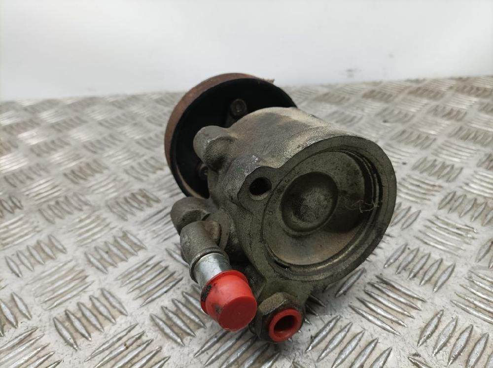 Bomba de servodirección F9QA736 7700417308 de Renault Megane i coach (da0/1_) 2001-2003 98 CV - pieza usada