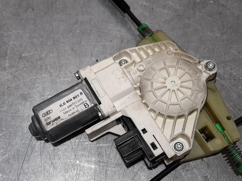 BUICK Q7 4L (2005-2015) Front Left Door Window Regulator 4L0959801B 18712414