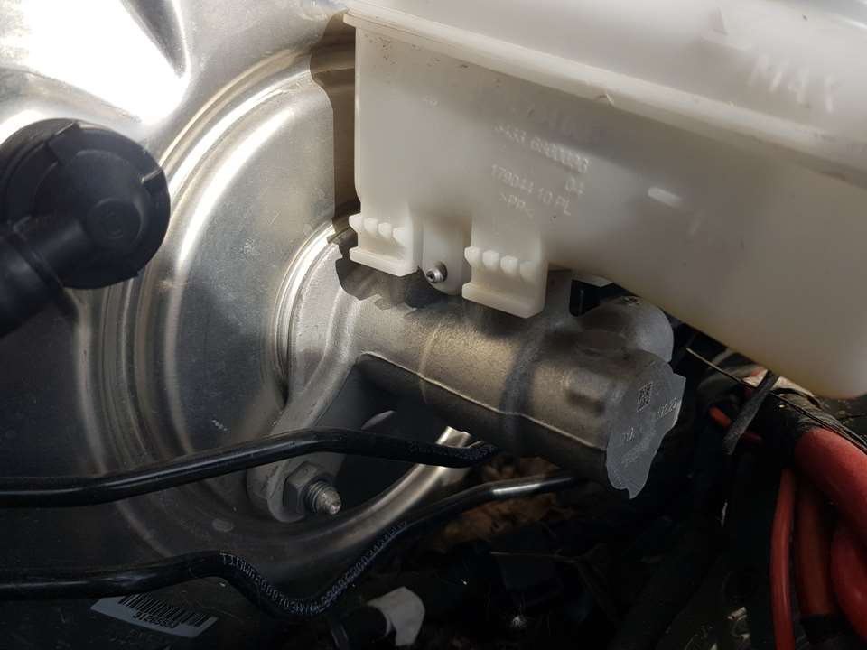MINI Cooper F56 (2013-2020) Bremžu cilindrs 24934963
