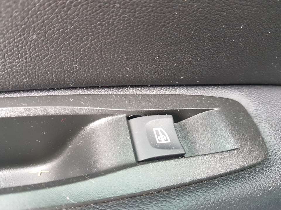 RENAULT Megane 3 generation (2008-2020) Comutator de control geam ușă  dreapta spate 254214896R 25220150