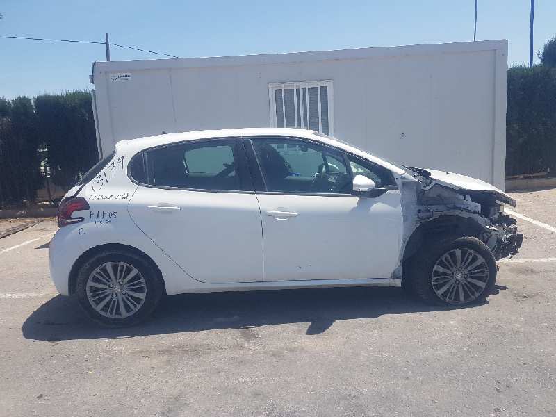 PEUGEOT 208 Peugeot 208 (2012-2015) Greičių dėžė (pavarų dėžė) 20A704,1050050 18341498